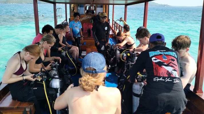 Dive Boat Trip